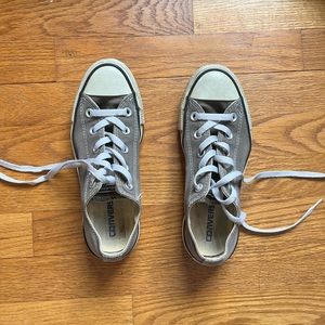 Converse grey size 6